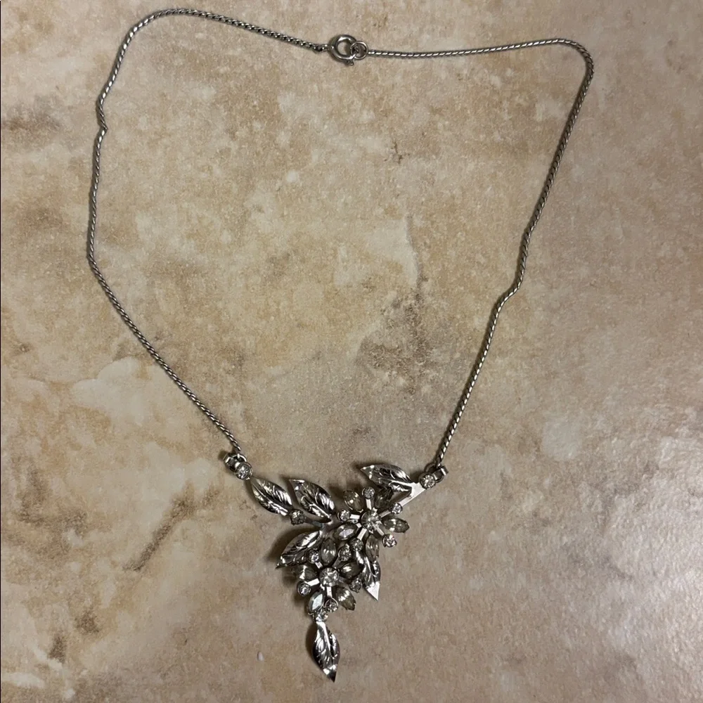 Necklace - Picture 6 of 9